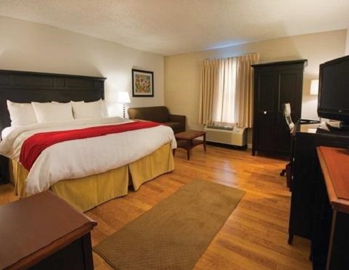 Doubletree Buffalo Amherst room